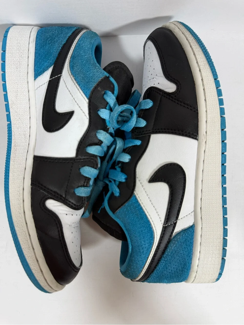 Nike Air Jordan 1 Low in White, Black & Teal Blue 🔥🔥